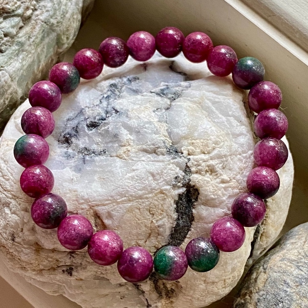 Nwot Genuine Ruby And Zoisite Gemstone Bracelet - image 3